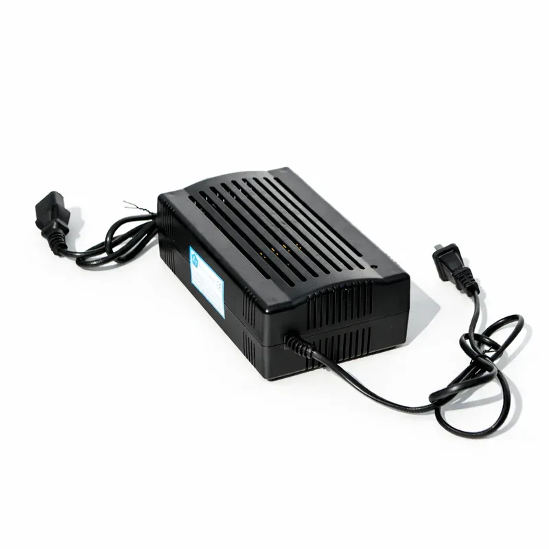 Cargador Moto Eléctrica 48V